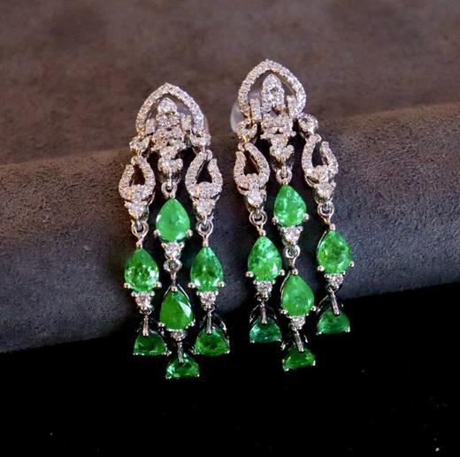 2.05ct 祖母绿耳坠 商品图1