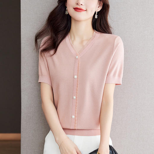 CC-MY-8945   V领蕾丝拼接短袖t恤女2024新款洋气妈妈夏装天丝针织衫上衣薄款 商品图2
