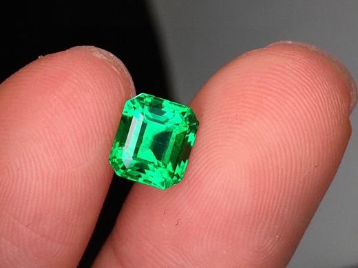 1.5ct 祖母绿裸石 商品图2