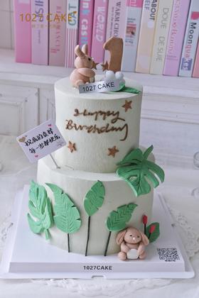1027CAKE | 双层 兔兔周岁 手工翻糖装饰（需要提前2-3天预订）