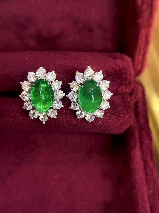 1.80ct 祖母绿耳钉 商品图2