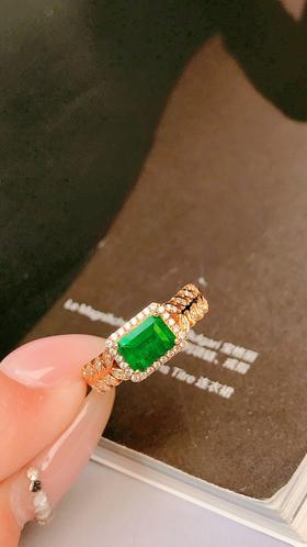 0.82ct 祖母绿戒指