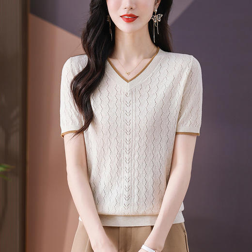 CC-QQH-779    V领冰丝短袖t恤女2024新款夏装镂空针织衫上衣薄款 商品图1
