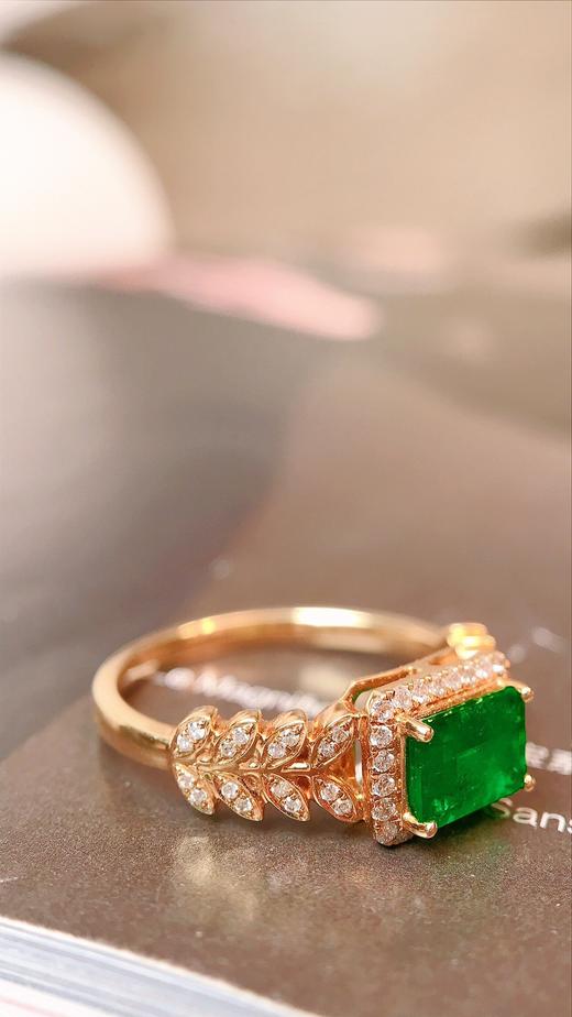 0.82ct 祖母绿戒指 商品图2