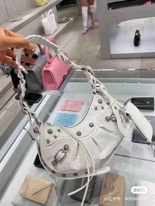 BALENCIAGA巴黎世家LE CAGOLE女士单肩机车包（五金微氧化） 商品图6