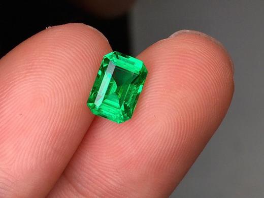 1.24ct 祖母绿裸石 商品图2