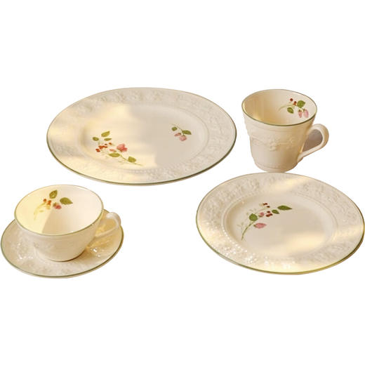 WEDGWOOD欢愉假日树莓杯碟套装 商品图1