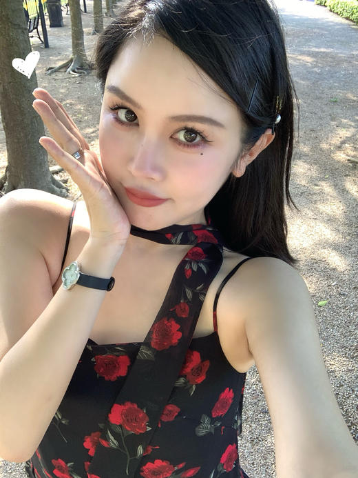 Read Nameless /玫瑰裙 商品图1