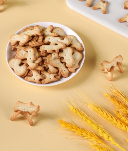 //【食一佬牛乳饼干(动物造型)】 新品，好吃又好玩的牛乳饼干 做早餐下午茶顶顶的美味！ 萌宠造型，寓教于六种动物造型 √甄选原料，奶香松脆 商品图7