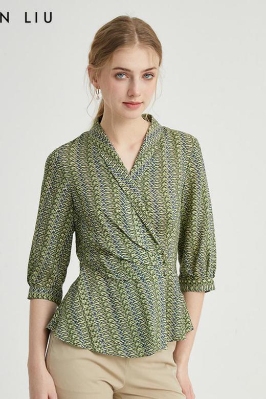 VIVIAN LIU薇薇安刘R2423007春女装新款西装领印花粘纤七分袖外套 商品图5