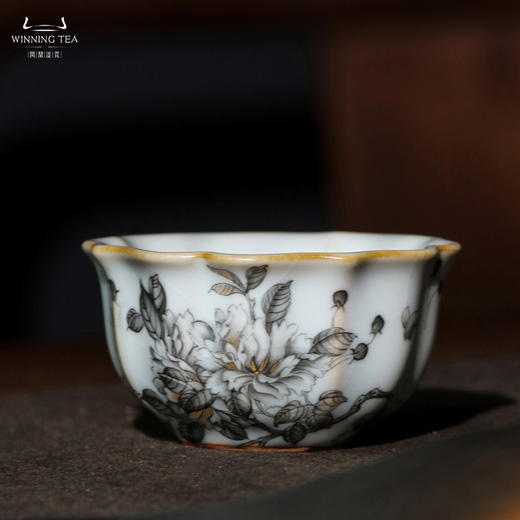 问鼎汝瓷鼎峰系列老款月白宝相杯（墨彩樱花） 商品图4