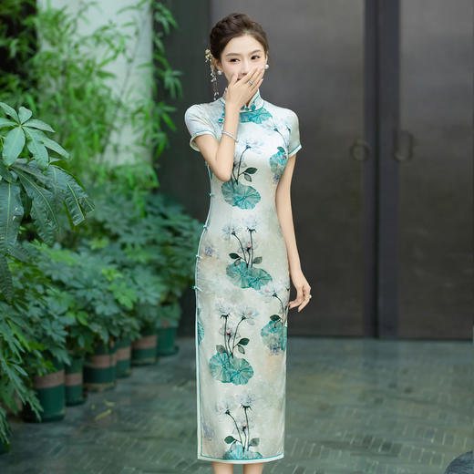 WX-新款真丝旗袍高端气质长款改良版不挑年龄桑蚕丝连衣裙 商品图0
