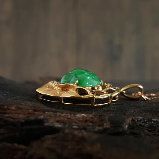 【天然正品】AU750黄金镶钻镶天然糯种满绿色荷花翡翠（高贵、廉洁）吊坠项链040724NJM07 商品图2