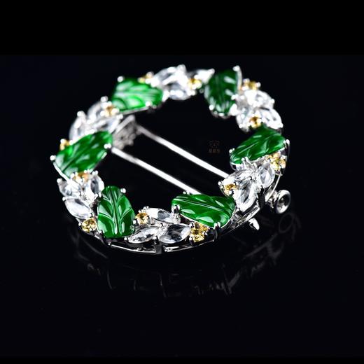 【爱无限】绿翠叶花环胸针-XZ12309050 商品图3