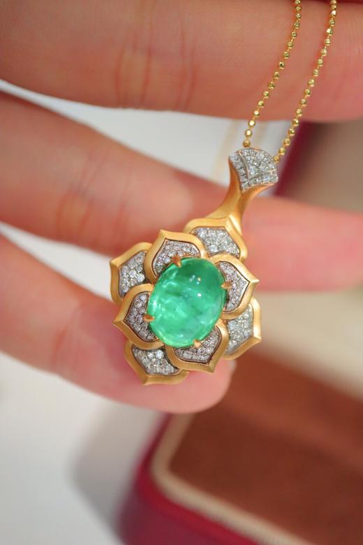 4.69ct 祖母绿吊坠 商品图4
