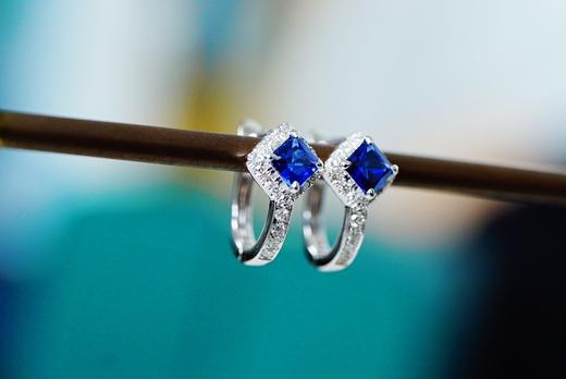 0.5ct 蓝宝石耳扣 商品图5