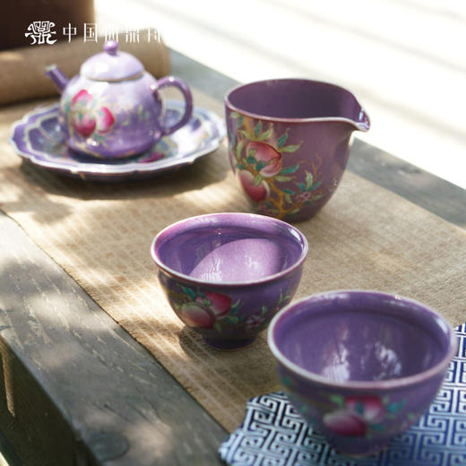 问鼎钧瓷雍雅公杯（描金五桃）折口杯（描金寿桃） 商品图3