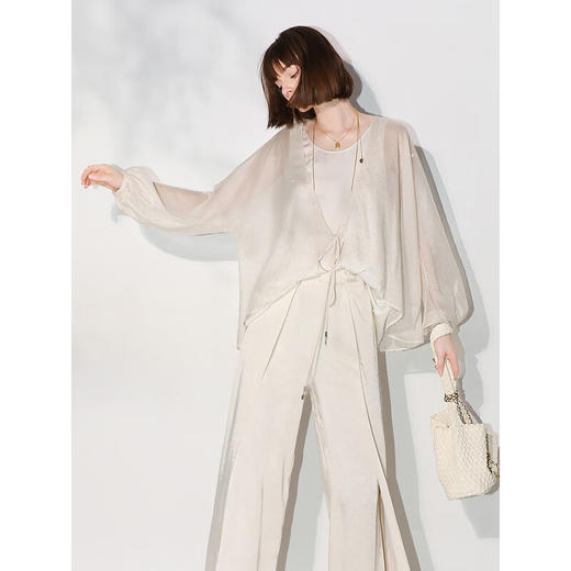 COCOBELLA璀璨星河手工烫钻微透视蝙蝠袖雪纺衫开衫SN7001 商品图1