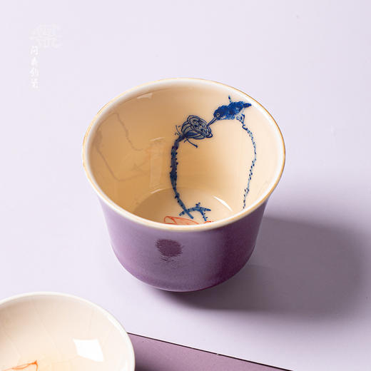 问鼎钧瓷鹅黄青花华彩盖碗（荷塘翠鸟）（燕戏石榴） 商品图2