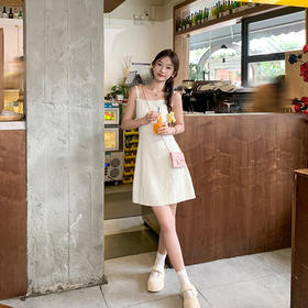<曾小咸推荐>【纯欲甜妹】杏色吊带短裙