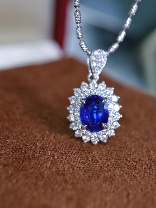 0.95ct 蓝宝石吊坠 商品图2