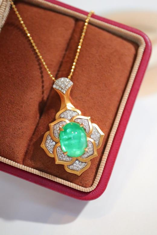 4.69ct 祖母绿吊坠 商品图6