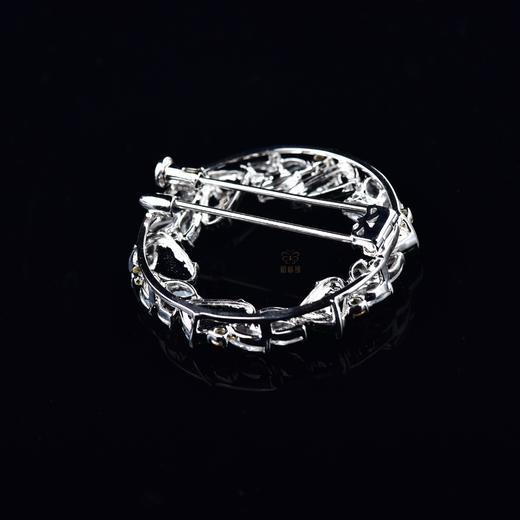 【爱无限】绿翠叶花环胸针-XZ12309050 商品图2