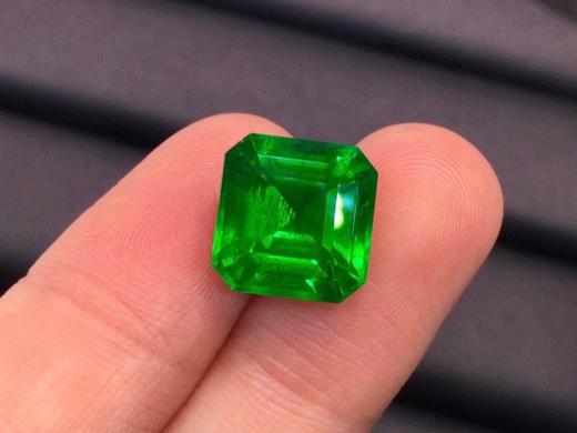 6.29ct 祖母绿裸石 商品图3