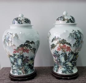 粉彩山水将军罐