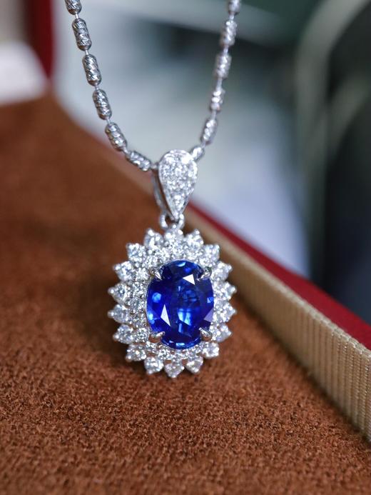 0.95ct 蓝宝石吊坠 商品图1