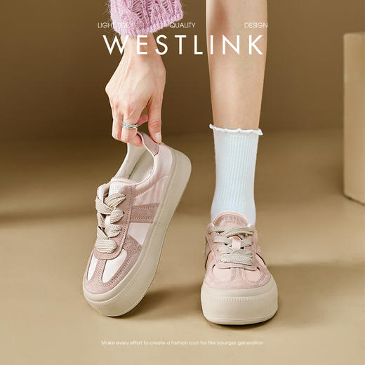 西遇缎面厚底板鞋女新款早春休闲软底配裙子小白鞋增高德训鞋V2747313 商品图3