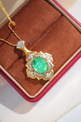 4.69ct 祖母绿吊坠