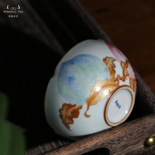 问鼎汝瓷鼎峰系列天青恋花杯（三桃）（缺货） 商品图4