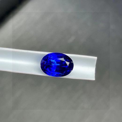 2.01ct 蓝宝石裸石 商品图0