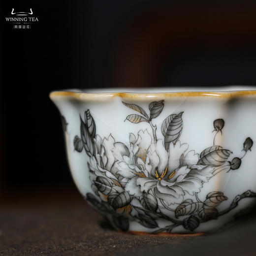 问鼎汝瓷鼎峰系列老款月白宝相杯（墨彩樱花） 商品图1