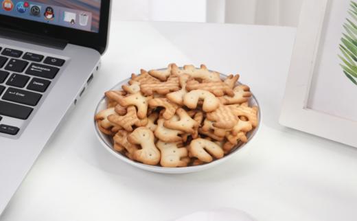 //【食一佬牛乳饼干(动物造型)】 新品，好吃又好玩的牛乳饼干 做早餐下午茶顶顶的美味！ 萌宠造型，寓教于六种动物造型 √甄选原料，奶香松脆 商品图10