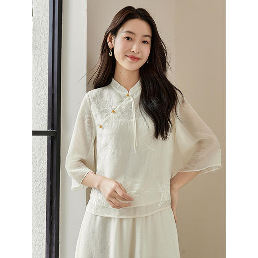 【五折购】熙世界2025初秋新款女装新中式民国风禅意薄纱上衣半身裙两件套 商品图1