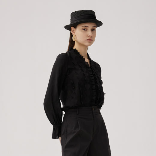 谜底衬衫长袖女2024秋新品优雅浪漫花边V领宽松刺绣衬衣243MC1104 商品图1