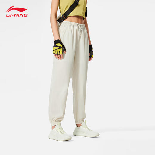 李宁健身系列女子束脚冰感舒适宽松运动长裤 银桦灰AYKU396 商品图1