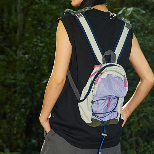 【轻便小巧】NICESELF山影·户外经典撞色登山包 多用途轻便小巧旅游双肩包 轻装出行徒步情侣日常出行背包 商品图7