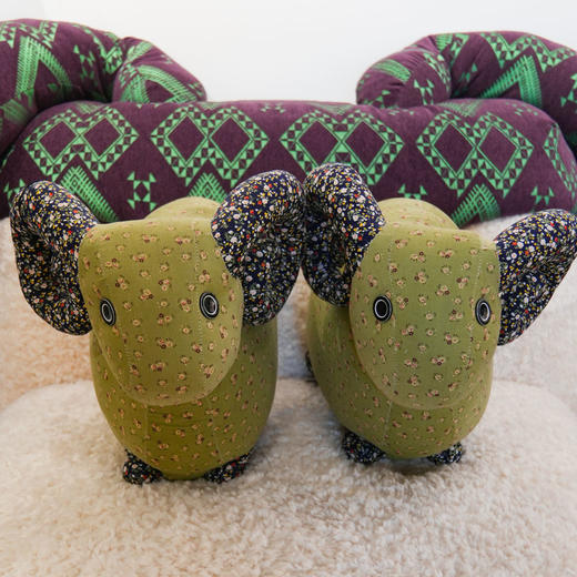 深山集市 花布大绵羊 花色随机发货 50*38CM 商品图3