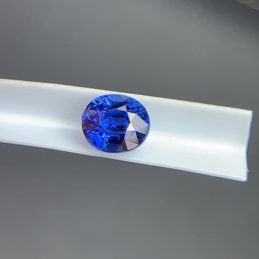 2.03ct 蓝宝石裸石 商品图5