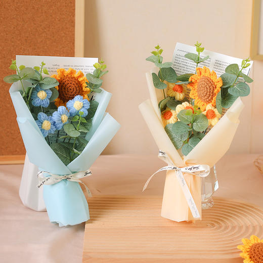 【手编花束，真爱永恒】阳光丽人眷恋向日葵，萌妹子爱上编织花束。闺蜜必买的手工永生花，为你的七夕增一份温馨。七夕情人节礼物 商品图1