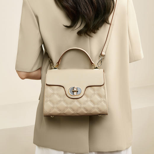 Safiya/索菲娅2024新款二层牛皮时尚小方包手机包手提单肩斜挎包女 SF42215138 商品图4