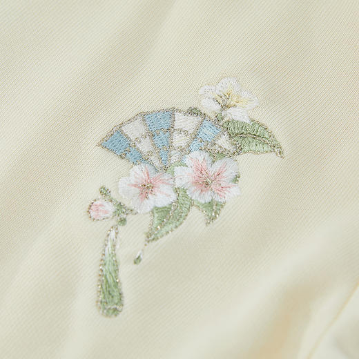 笛莎Deesha 女童卫衣2024秋季新款国风翻领卫衣 商品图3