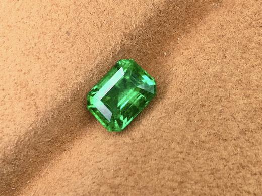 1.82ct 祖母绿裸石 商品图3