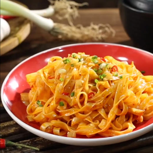 顾大嫂 炸酱面拌面条非油炸 136g*6桶装 7748987 商品图6