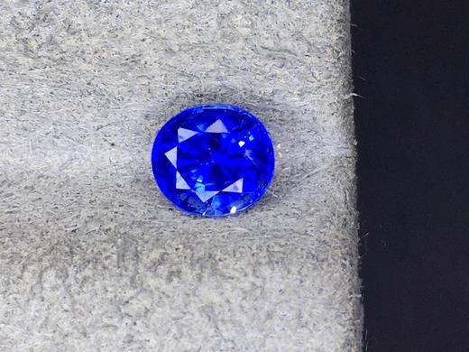 1.06ct 蓝宝裸石 商品图3