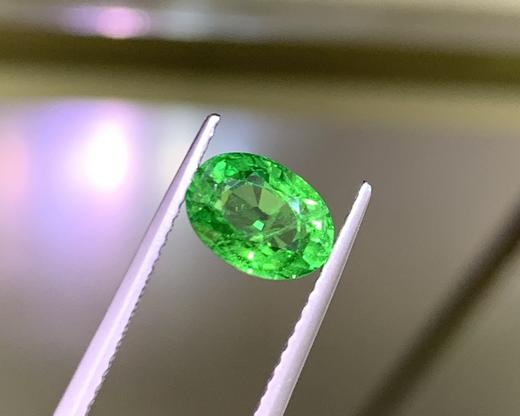 2.08ct 沙弗莱裸石 商品图2