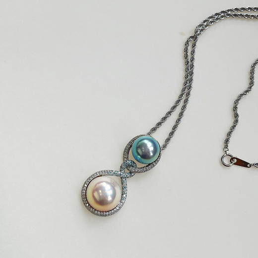 BY EVITA系列 18K镶钻石、帕拉依巴、大溪地马贝
和奄美马贝 坠子 商品图2